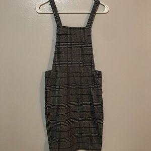 Black and white plaid sweater jumper